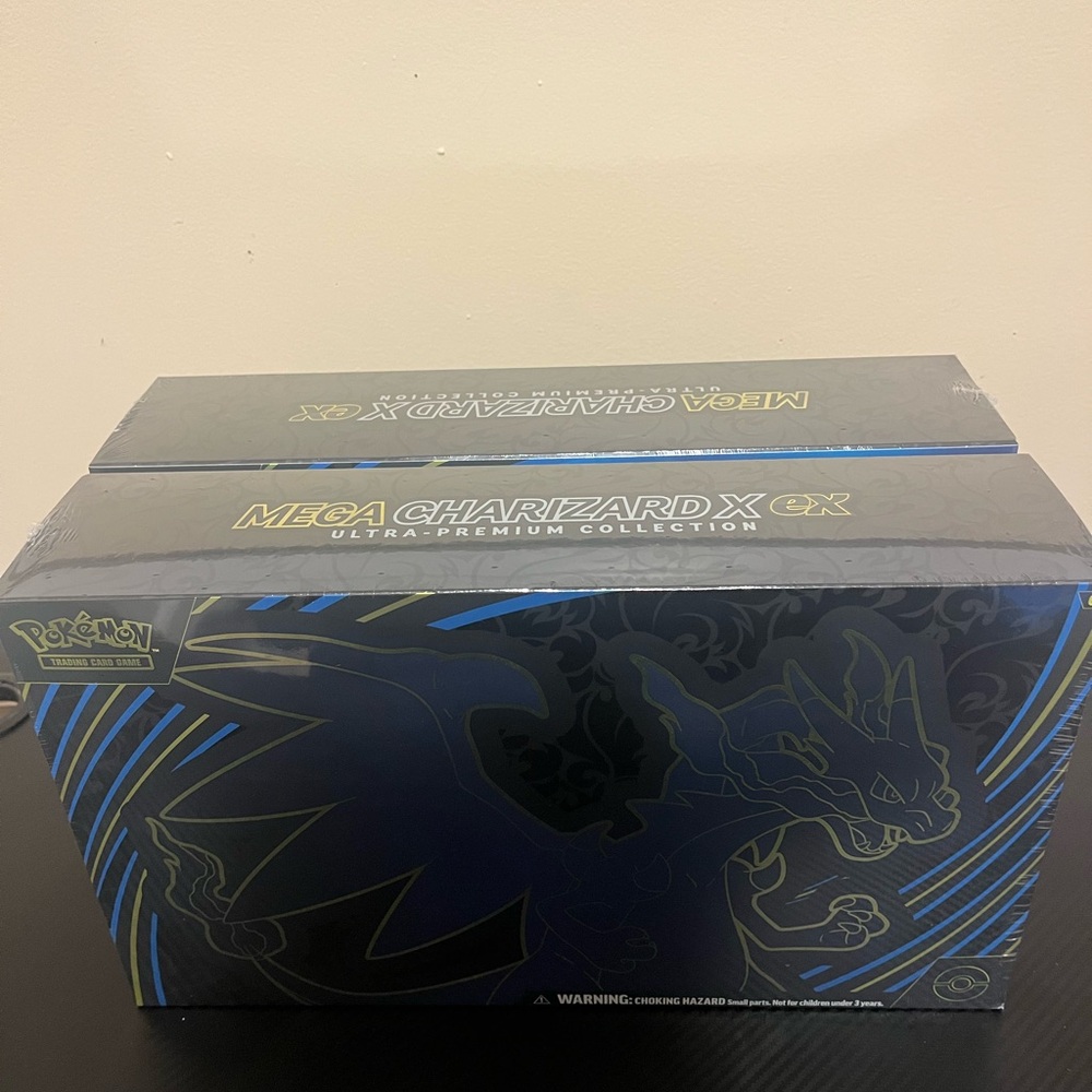 Pokemon Mega Charizard X CX Ultra-Premium Box - Black and Gold - Picture 2 of 4